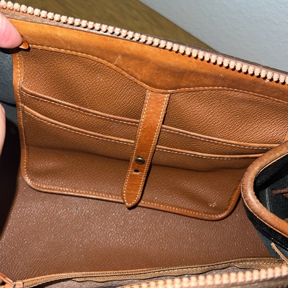 Dooney & Bourke Vintage Gladstone Khaki/British Tan - Picture 13 of 17